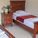 Otel Klaster 4*
