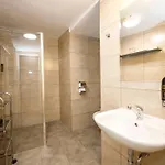 Otel Klaster 4*