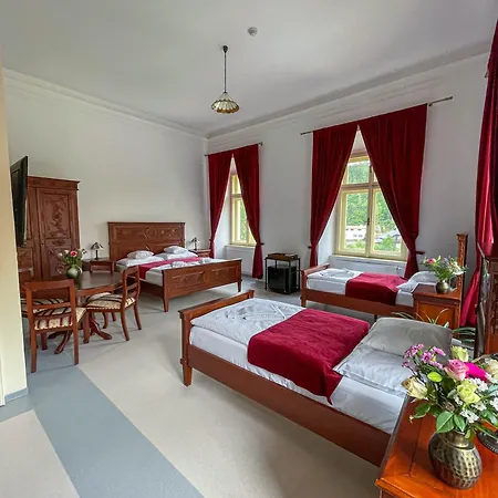 Klášter Hotel