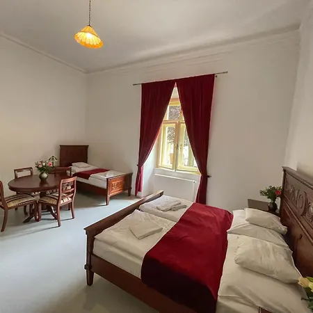 Otel Klaster 4*